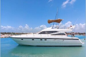 3 Hour Xpu-Ha - 47' Azimut, Tulum, Playa del Carmen, Riviera Maya - The 3 Hours to Xpu-Ha: What Your Time Will Feel Like