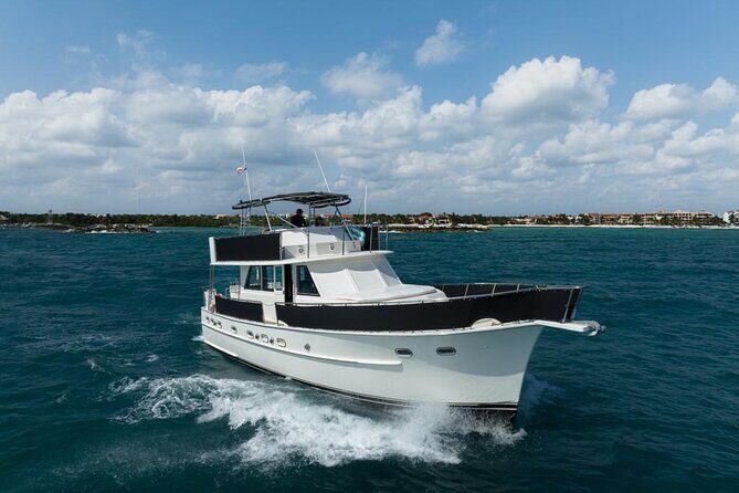 3 Hours - 53' Hatteras - Tulum, Playa Del Carmen, Riviera Maya - A 3-Hour Yacht Plan That Works in the Tulum Area
