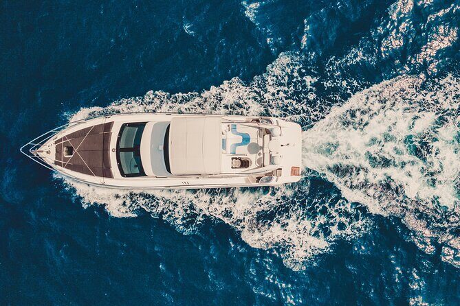 4 Hour 50' Azimut Yacht All-Inclusive in Tulum & Playa del Carmen - Quick hits before you sail