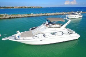 4 Hour - 51' Sea Ray, Tulum, Playa del Carmen, Riviera Maya - Where you meet (Puerto Aventuras) and how the logistics usually feel
