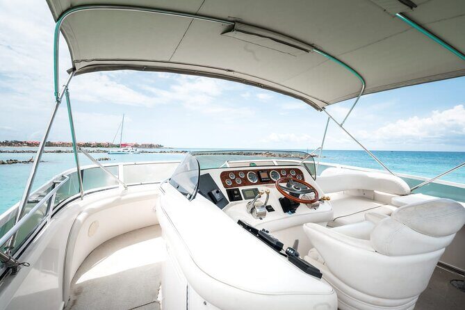 4 Hour - 51' Sea Ray, Tulum, Playa del Carmen, Riviera Maya - The crew: the names people remember (and why)