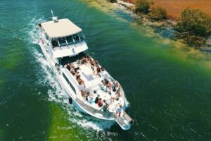 4 Hour - 72' Bruce Roberts, Tulum, Playa del Carmen, Riviera Maya - Stop 1: H2OH Sun Cruises cruise and party programming