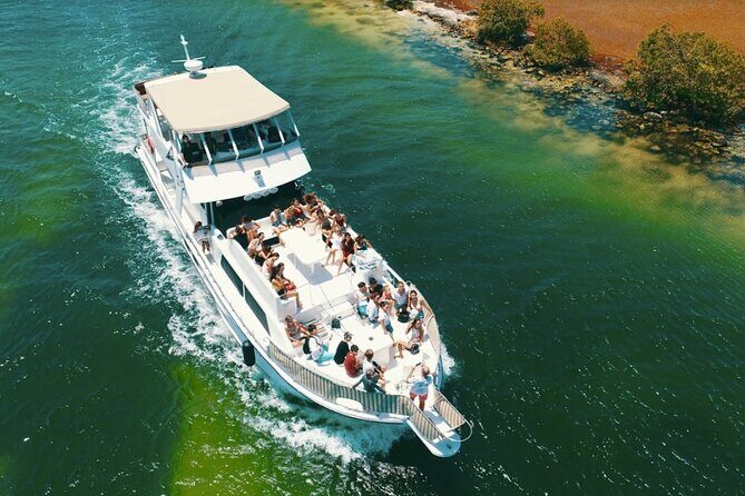 4 Hour - 72' Bruce Roberts, Tulum, Playa del Carmen, Riviera Maya - Stop 1: H2OH Sun Cruises cruise and party programming