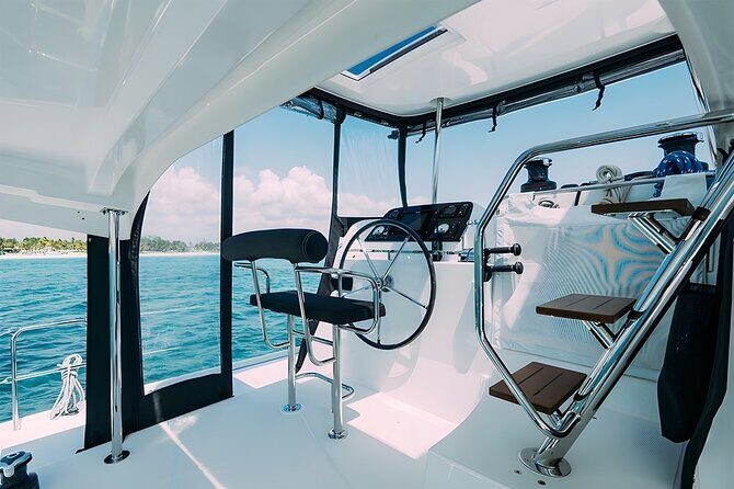 4 Hour Catamaran Experience in a Private 42' Lagoon - The 4-Hour Plan: Riviera Maya Reefs, Optional Cove/Party Energy
