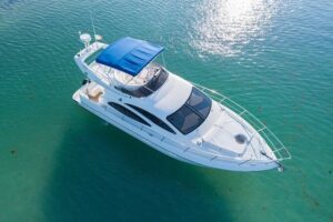 4H 42' Azimut Yacht All-Inclusive from Tulum & Playa del Carmen. - In-Ha reef snorkeling: calm water, turtles, and colorful fish