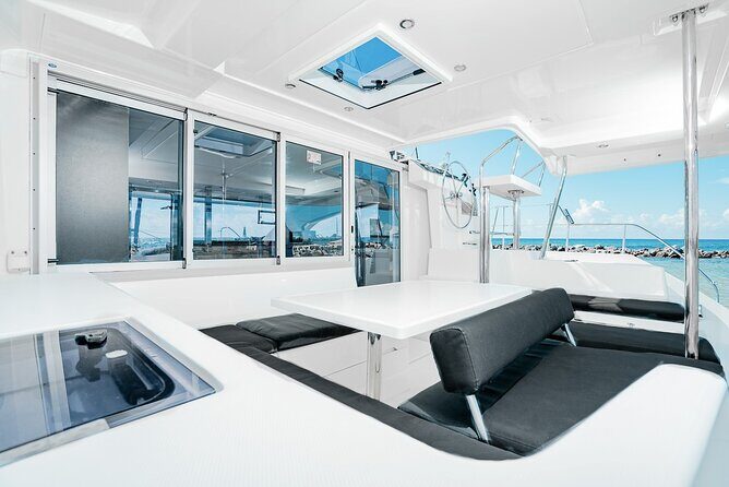 4H Lux 40' Catamaran All-Inclusive in Tulum and Playa del Carmen. - Ceviche prep and optional fishing: turning what you catch into lunch