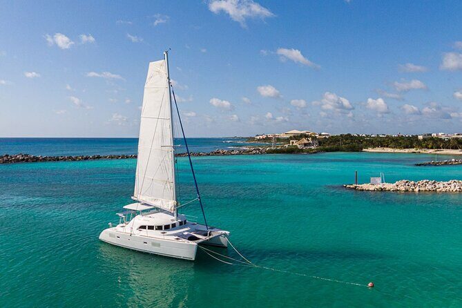 4H Private 38'Catamaran All-Inclusive in Tulum & Playa del Carmen - Sailing from Puerto Aventuras: the easy start to a 4-hour sea day