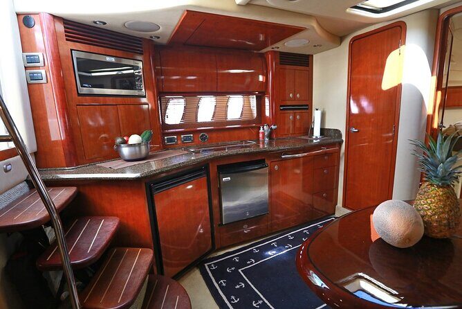 4H private 40' Yacht All-Inclusive in Tulum & Playa del Carmen - Comfort extras that make the ride feel smoother