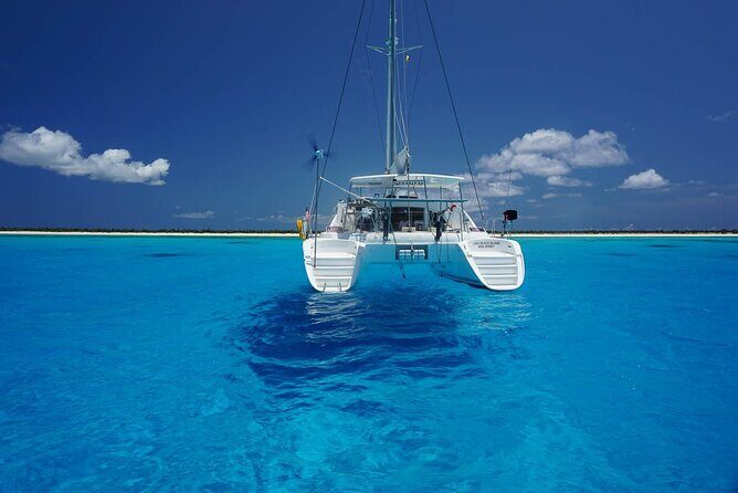 5H Private 40'Catamaran All-Inclusive in Tulum & Playa del Carmen - Riviera Maya boarding: where you meet and what to expect