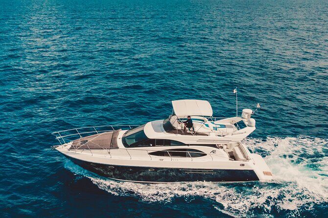 5H private 50' Yacht All-Inclusive from Tulum & Playa del Carmen - The drinks-and-water timing that keeps the day fun