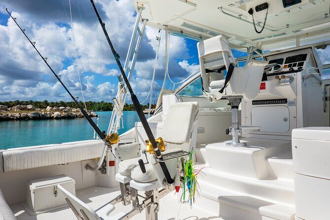 6 Hour Private Fishing Tour in Puerto Aventuras Riviera Maya - Lunch Made from Your Catch: Snacks, Ceviche, and Real-Time Reward