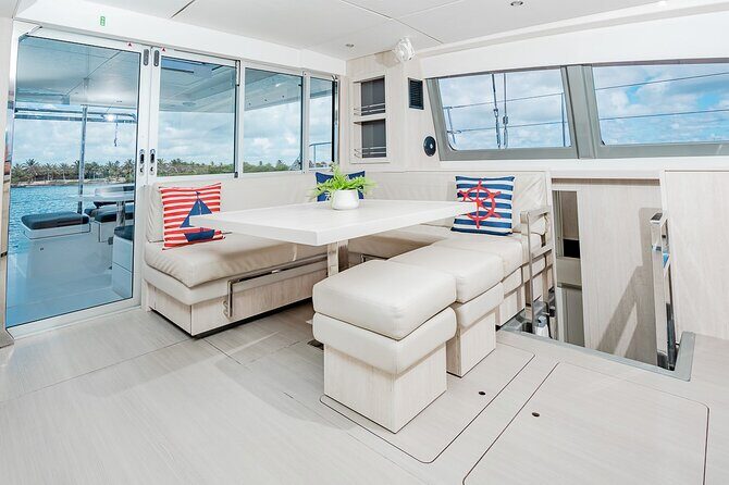 8-Hour Private 40' Cat 2 Stop to Cozumel, Food, Drinks & Snorkel - Troll Fishing From the Yacht: Hands-On Fun With a Twist