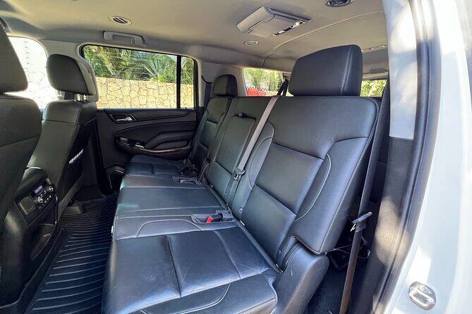 Airport Transfer One Way - Cancun / Tulum - Private or Luxury - The 2-hour ride: comfort, calm, and the value of air-conditioned transport