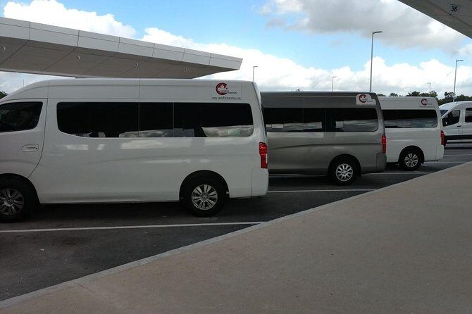 Airport Transfers to Playa del Carmen - Private van (ROUND TRIP) FLAT RATE - Finding your driver at Cancun Airport without the taxi chaos