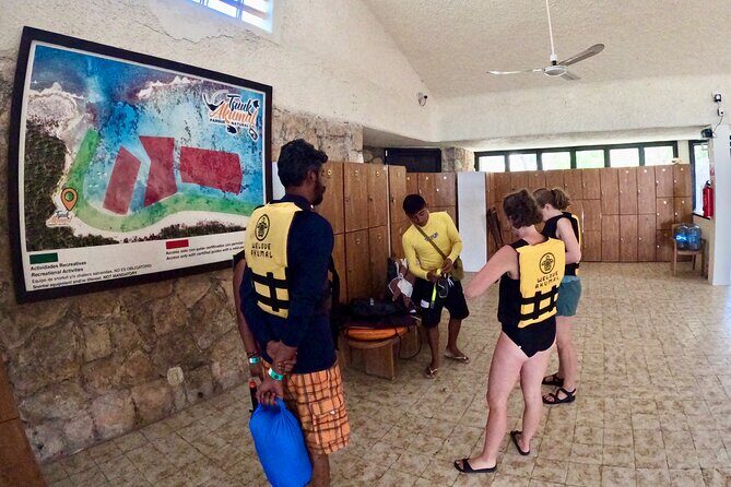 Akumal; Snorkeling with The Sea Turtles - The no-entrance-to-everything bracelet: budget for it