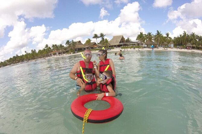 Akumal turtles sanctuary and go pro photos - The Wildlife Moment: What You Might See (and Why You Can’t Control It)