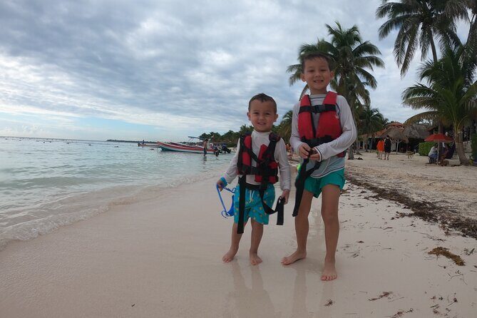 Akumal Turtles Snorkeling and GoPro pictures - GoPro Photos: Included, But Visibility Changes Everything