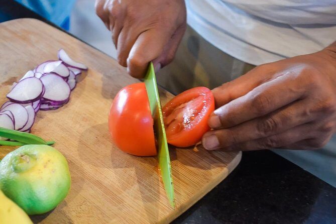 Authentic Mexican Cooking Class in Playa del Carmen - Entering DAC Verduras y Frutas: the market lesson that makes cooking click