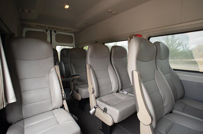 Cancun Private Mini-Van Roundtrip Transportation - The Ride to Your Hotel: From Airport to Resort Without the Guesswork