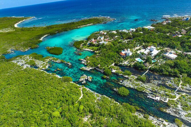 Cenote; Snorkeling and Photos with Colorful Fish - Yal-Ku Lagoon: the Mayan Nest of Fish in Akumal
