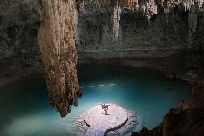 Cenote Suytun & Rio Lagartos & Las Coloradas - Cenote Suytun: the karstic well swim that sets the tone
