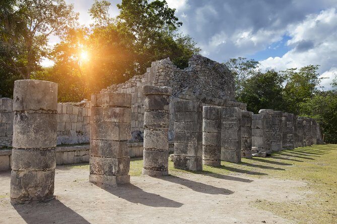 Chichen Itza by Van: Reduced Group, Tour Guide, Fast Trip & Lunch - Food and comfort: lunch box, snacks, and the practical stuff that saves the day
