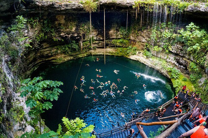 Chichén Itzá, Cenote and Valladolid with Lunch and transportation. - Guides and Group Flow: Why the People Matter