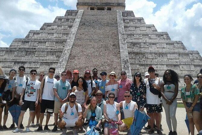 Chichen Itza Deluxe from Cancun to Playa del Carmen - Pueblo Maya lunch: buffet food plus a place to decompress