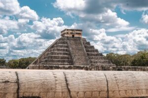 Chichen Itza with exclusive Cenote Maya and Valladolid free time - Chichén Itzá with a guided plan (and why early helps)