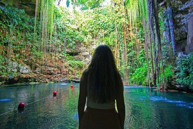 Chichen Itza, Yucatecan Buffet, Cenote Saamal and Valladolid - Valladolid: a short colonial break (not a long tour)