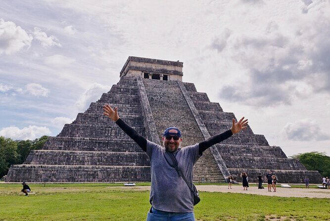Chichenitza private tour and cenotes - Two cenotes with snorkeling masks and water lamps