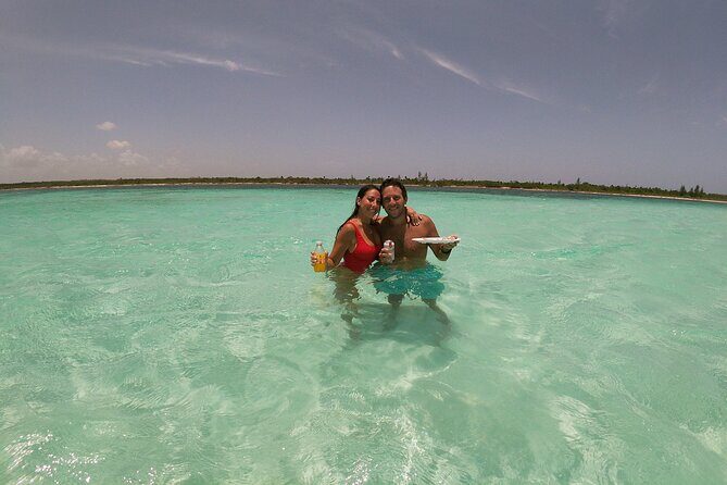 Cielito Cozumel: Mexican Caribbean Snorkeling Tour - Guides, group size, and the photo question (Mary’s name comes up)