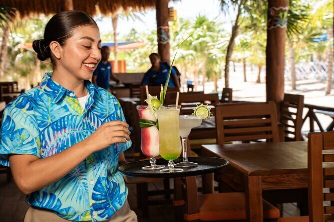 Cozumel: KUZÁ Beach Day, Buffet, Open Bar & Mexican Flavors Class - Unlimited Buffet and Standard Open Bar: What’s Included and What to Expect