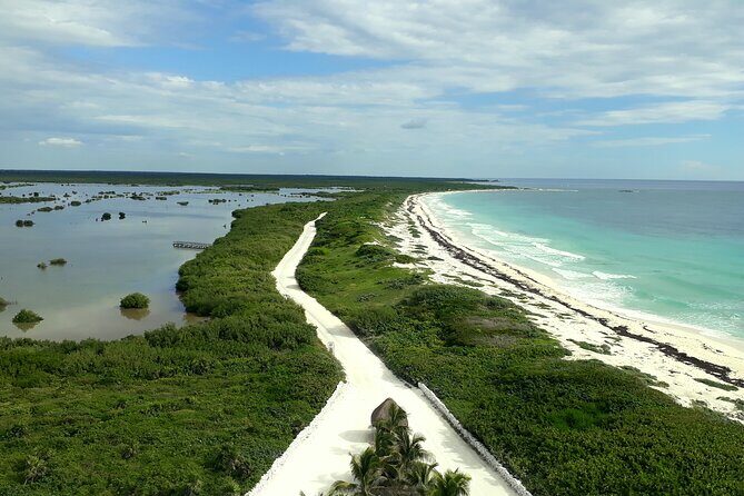 Cozumel National Park and Beach Break: Private Tour - Playa Chen Rio: Rock Formations, Windy Views, and Quick Relaxation