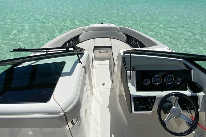 Deluxe Private Boats - 24 ft Sea Ray - Comfort and safety stuff you’ll want to plan for