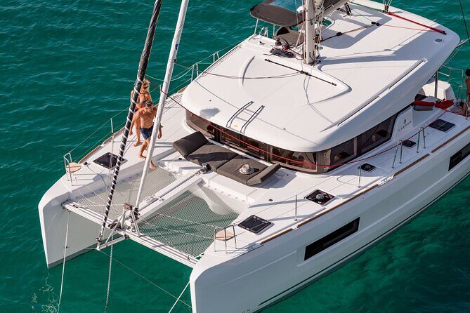 Deluxe Private Boats - 40 ft Catamaran - Playa El Cielo: why the water looks unreal