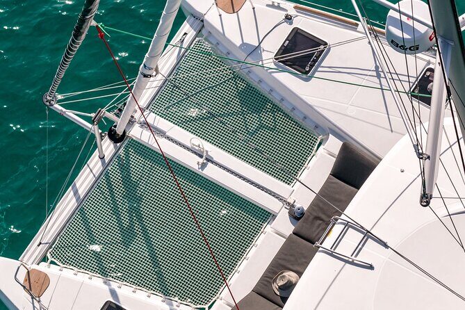 Deluxe Private Boats - 40 ft Catamaran - San Miguel de Cozumel: sailing the coast with options