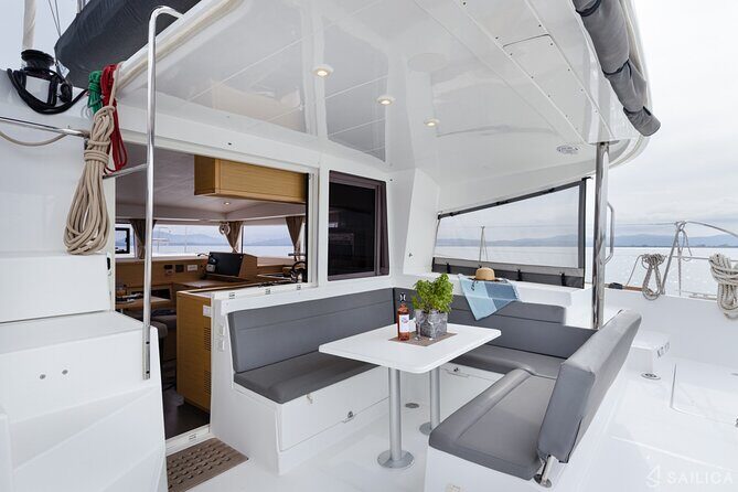 Deluxe Private Boats - 40 ft Catamaran - Floating time: paddle board, life vests, and extra calm