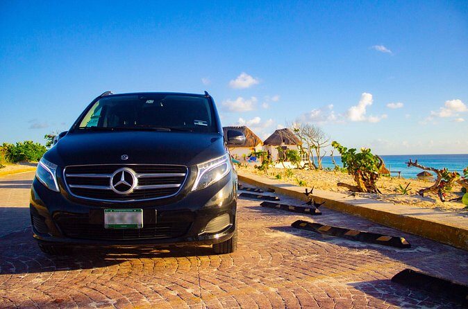 Departures in Mercedes Benz from Playa del Carmen to Cancun Airport - The Drive Itself: What the 45-Minute Estimate Really Means
