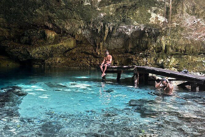 E-bike cenote jungle city tour in Playa del Carmen - COOL BIKES meet-up and the small-group rhythm