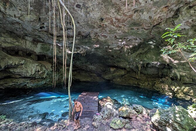 E-bike cenote jungle city tour in Playa del Carmen - The cenote stop: snorkeling and dock jumps, then photos in the sun