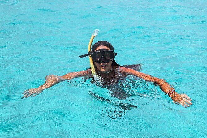 El Cielo Cozumel Snorkel Private Boat + Food + Drinks + Beach - Stop 2: Colombia Reef for Colorful Fish Watching