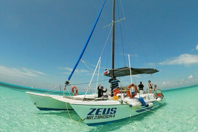 El Cielo Cozumel Snorkeling trip by Catamaran - El Cielo beach, Chankanaab, and the secluded swim break: where the sand time happens