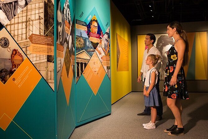 Entrance to the Frida Kahlo Museum in Riviera Maya - The guided tour: audiovisual storytelling in English