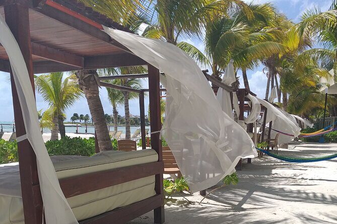 Fascinating beach club at Riviera Maya, full day pass with transport included - Food and drinks: brunch included, vendors on-site