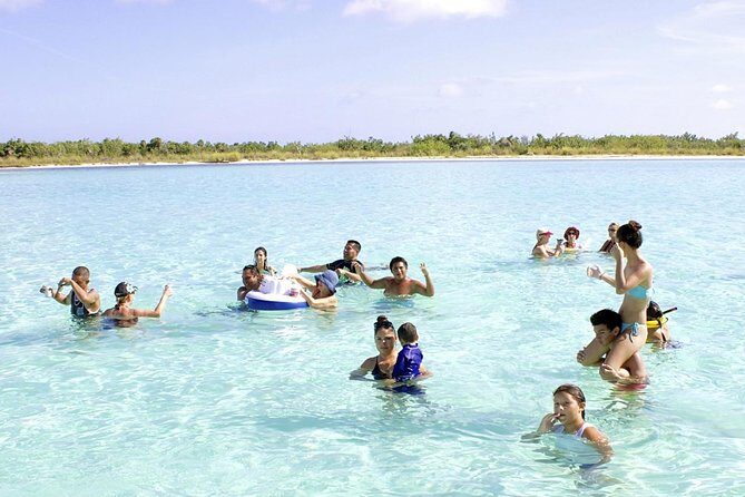 "First Lady" Private Snorkel & El Cielo Sandbar Combo - The boat ride and meeting point: smoother than it sounds
