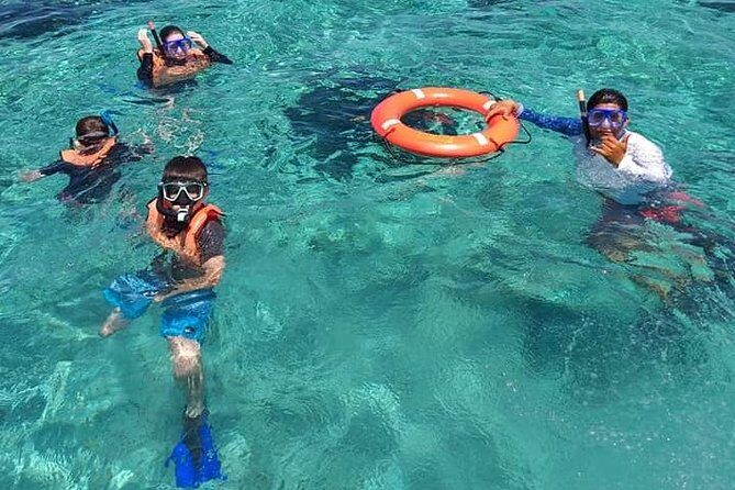 "First Lady" Private Snorkel & El Cielo Sandbar Combo - Food and drinks onboard: where the value hides