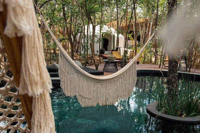 Floating breakfast in The Yellow Nest (near Dos Ojos cenote) - Food beyond the floating tray: what to expect and what to ask