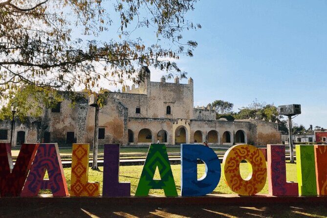Full Day Guided Tour Chichen Itza + Cenote + Valladolid + Lunch! - Chichén Itzá Touring Plan with Umbrellas and 90 Minutes of Free Time