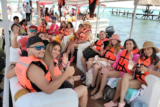 Full-Day Lagoon of Seven Colors at Bacalar from Tulum City - Bacalar Town: park time and the San Felipe Fort viewpoint